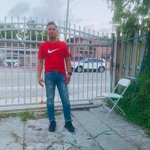 Meet your Posher, Josue